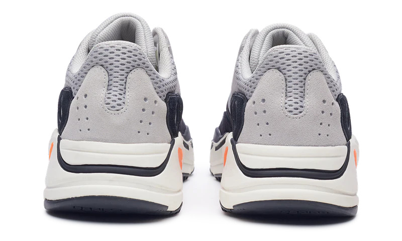 ADIDAS YEEZY BOOST 700 WAVE RUNNER - TEST